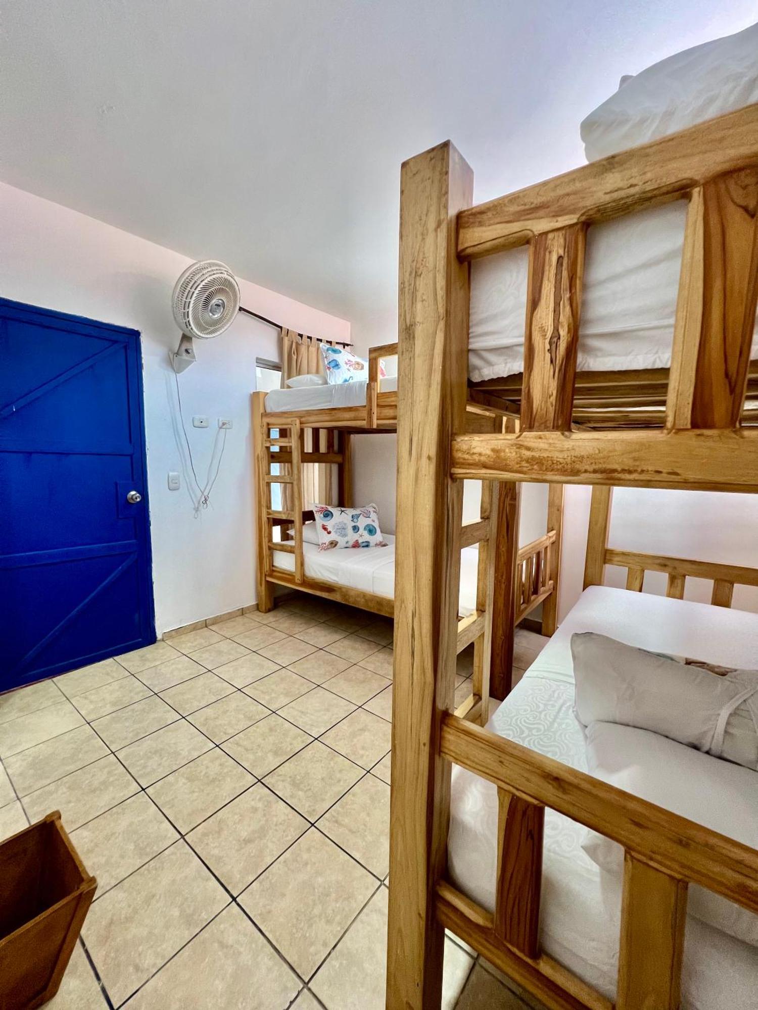 Hostel Beach House Rincon Bagian luar foto