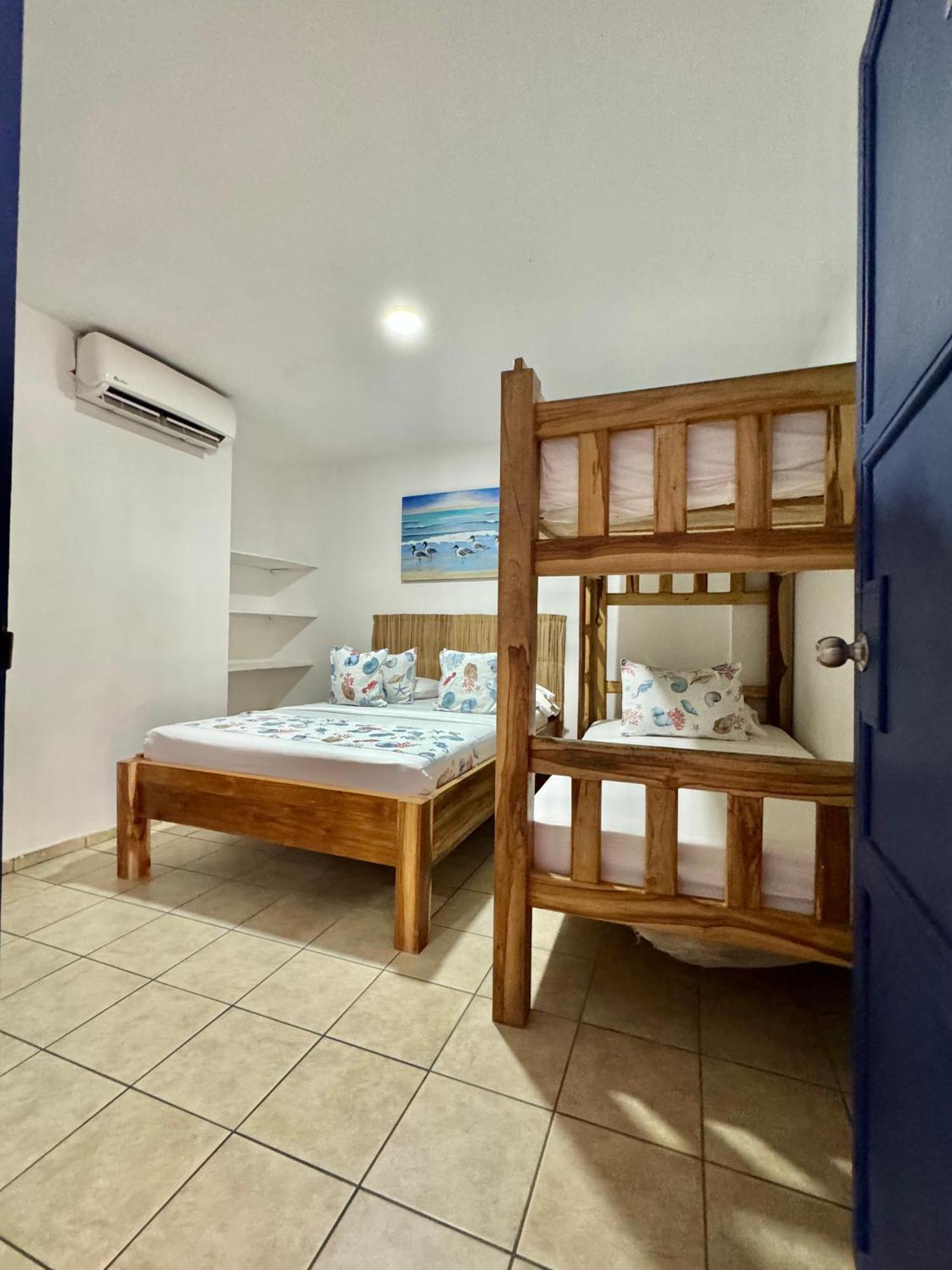 Hostel Beach House Rincon Bagian luar foto