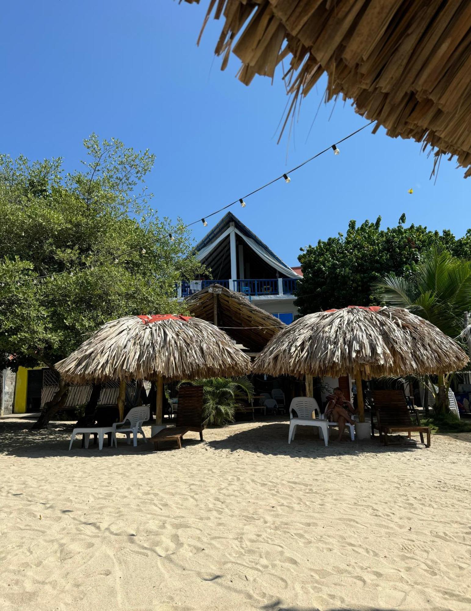 Hostel Beach House Rincon Bagian luar foto